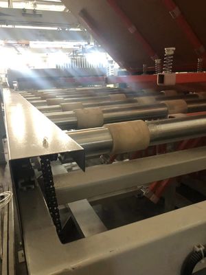 Ligne de production automatique de presse à cycle court semi-automatique pour MDF largeur 6,3 m